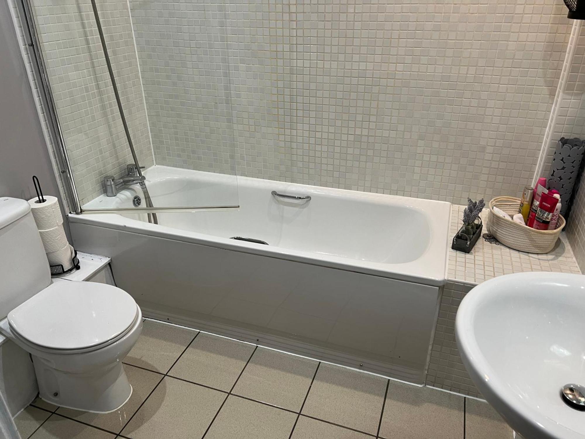 2 Bedroom Free Parking By Concert Square Sleeps 8 Liverpool Exterior photo